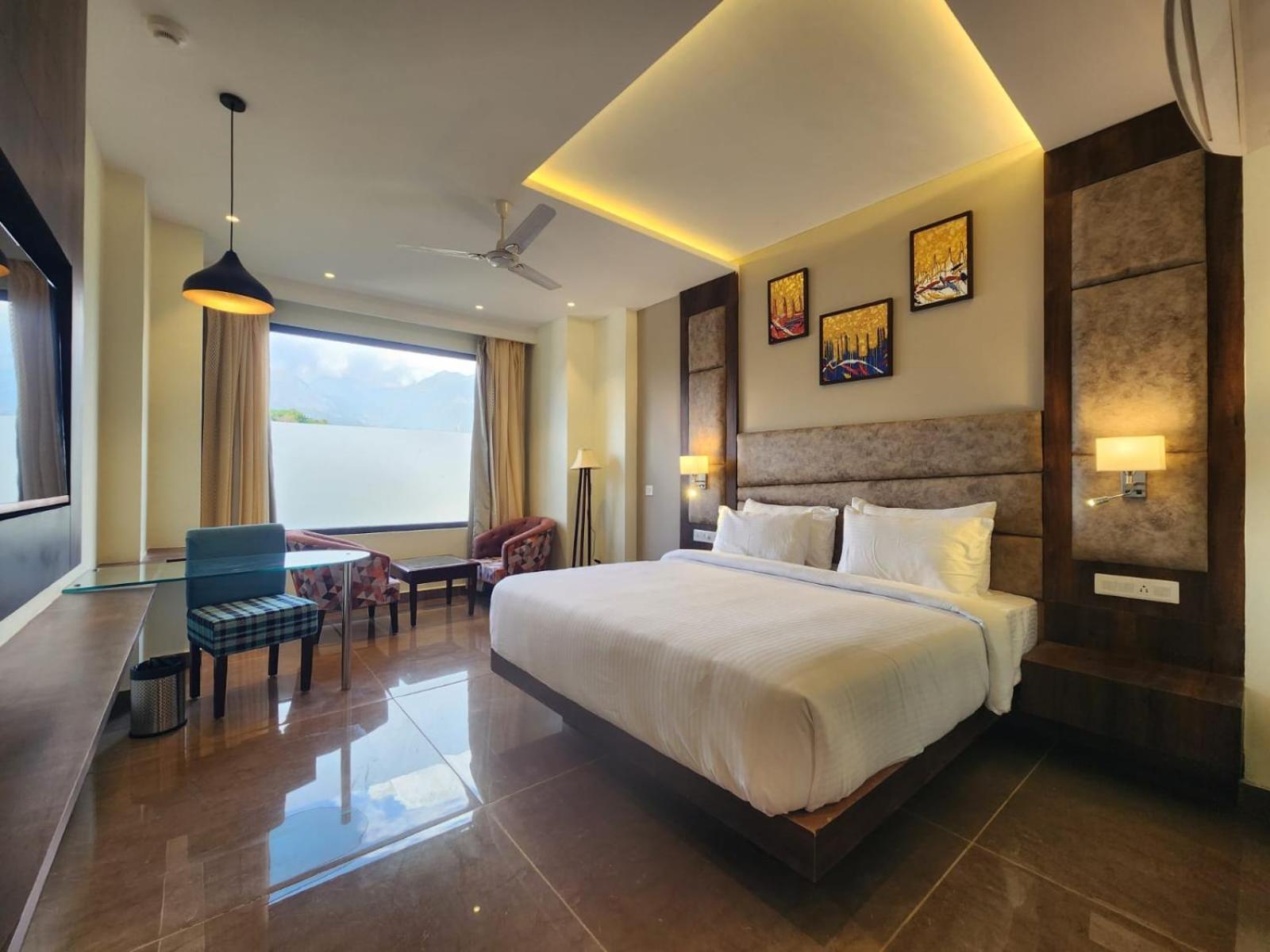 Aachman River And Valley View Resort Dharamshala - A Riverside Resort With Balcony View Eksteriør billede