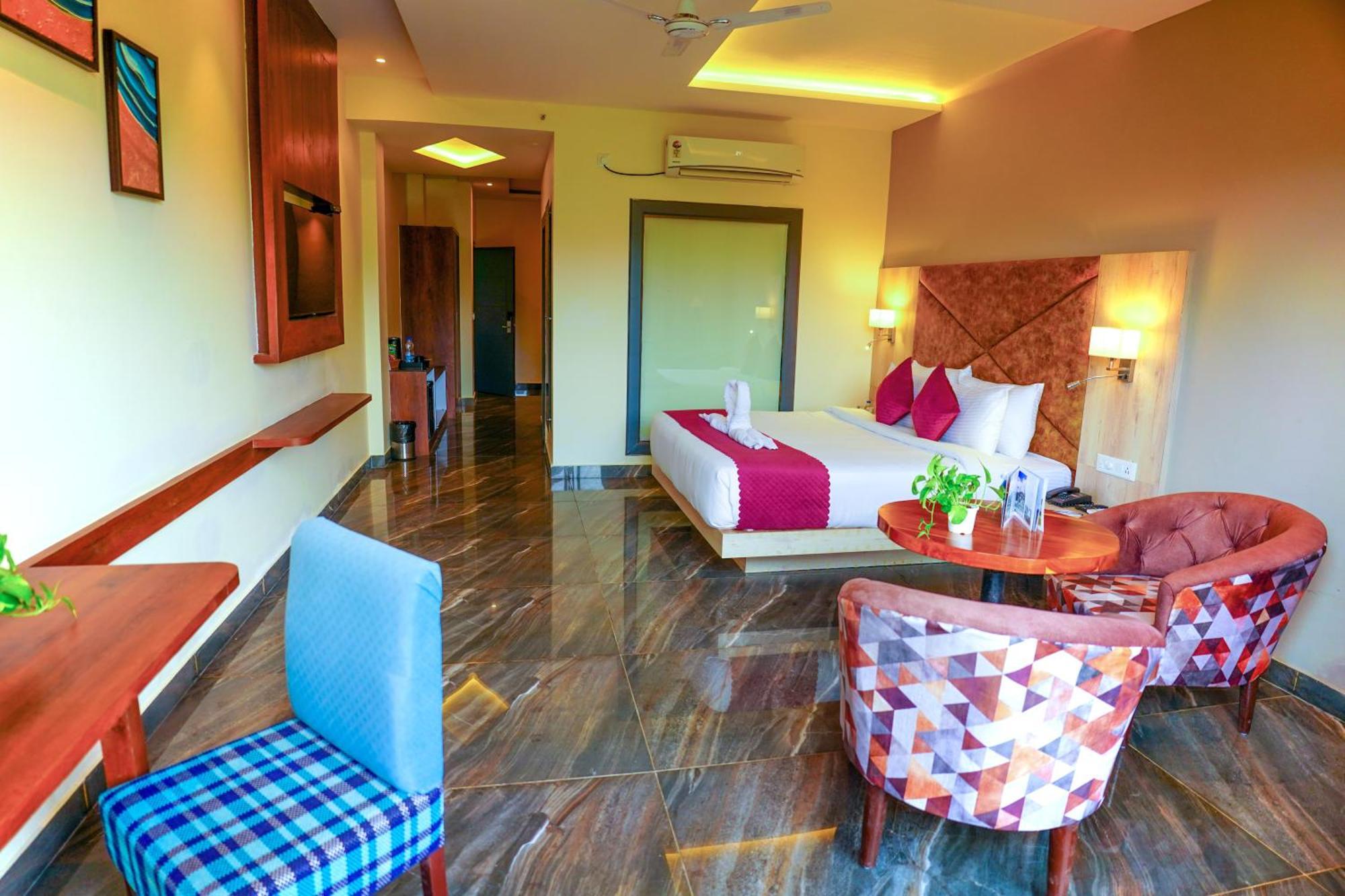 Aachman River And Valley View Resort Dharamshala - A Riverside Resort With Balcony View Eksteriør billede